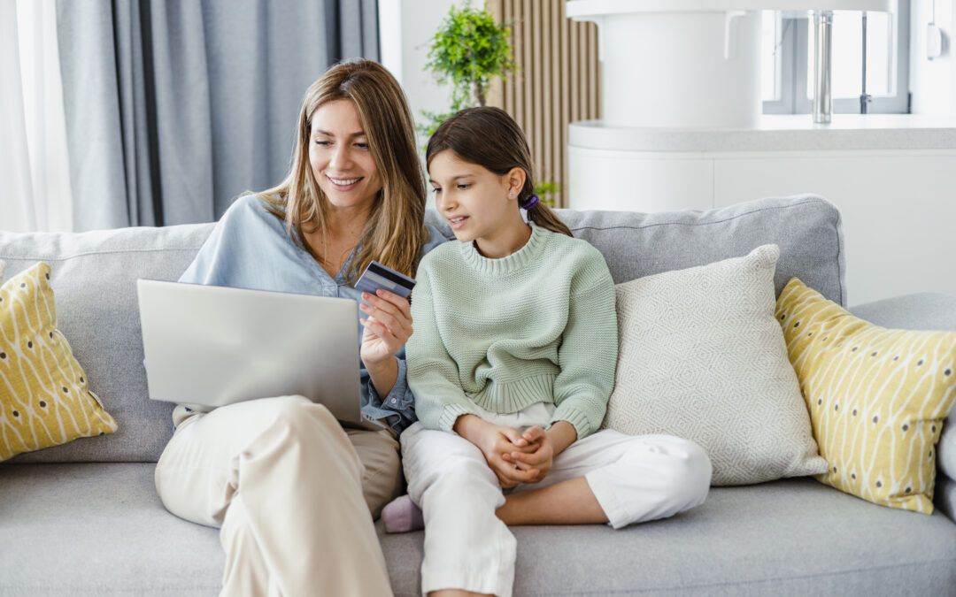 7 Ways Online Payments Streamline Families’ Private School Experiences